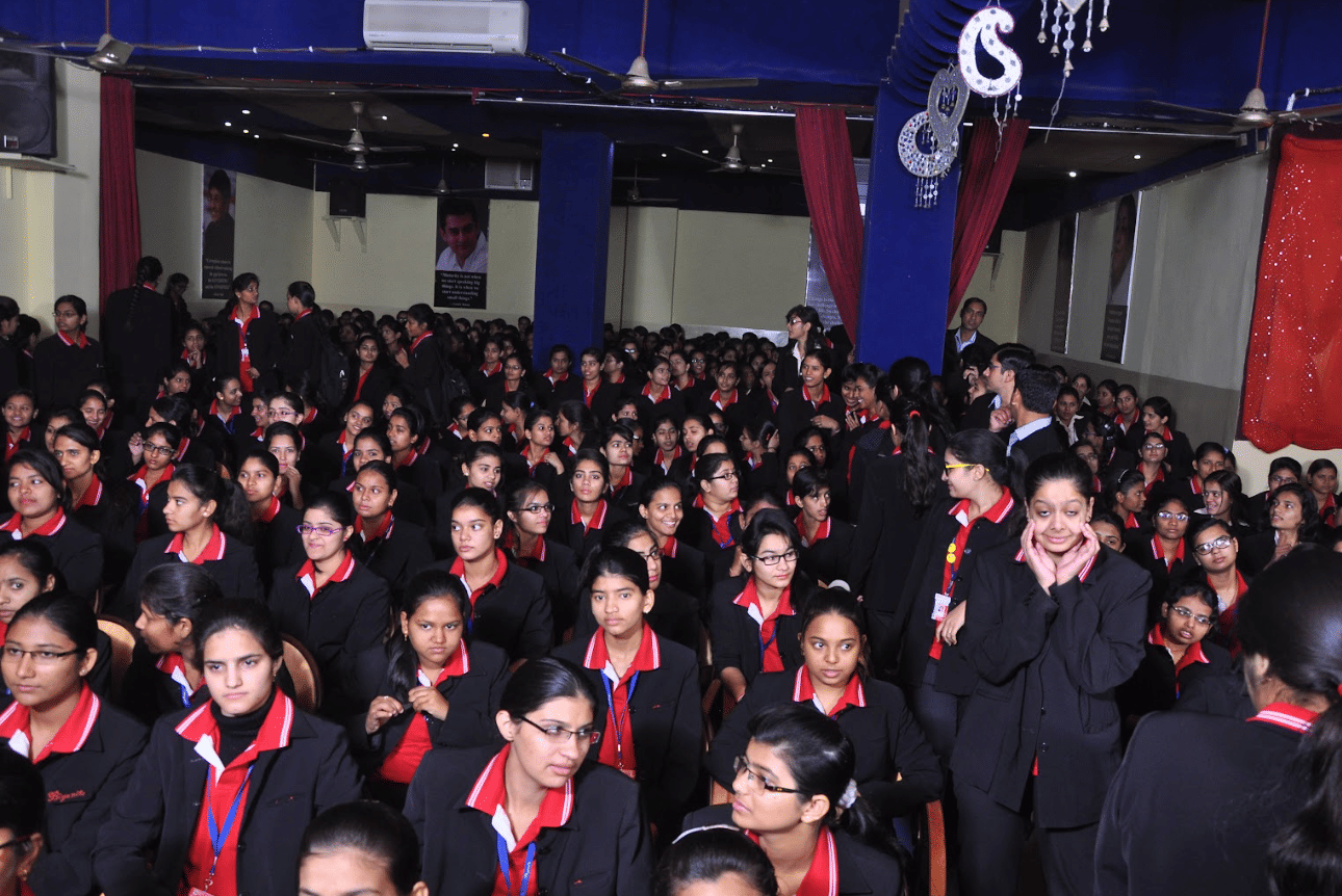 Biyani Girls College Jaipur Croded photo 3